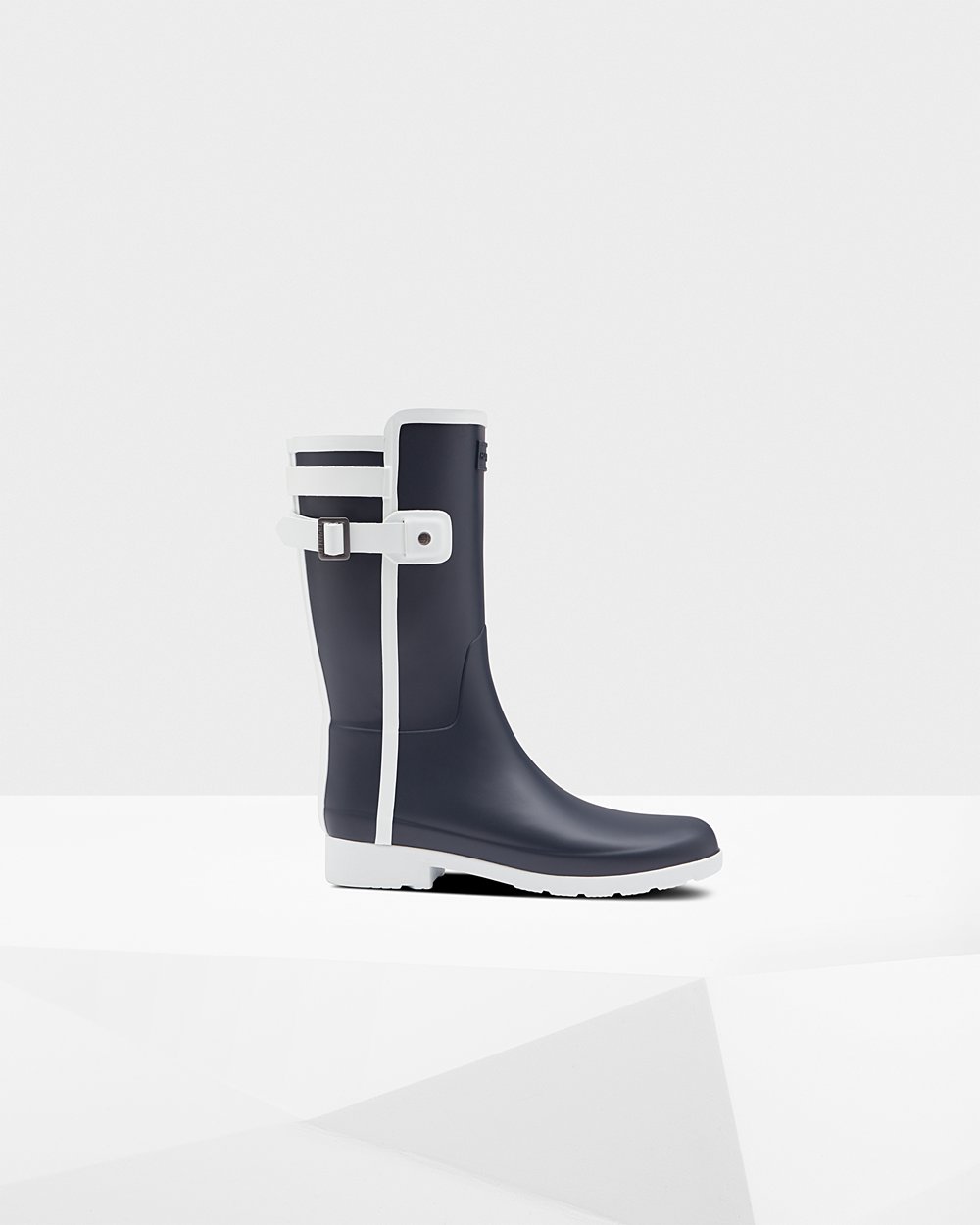 Womens Hunter Refined Slim Fit Contrast - Short Rain Boots Navy/White - 8135-THJXO